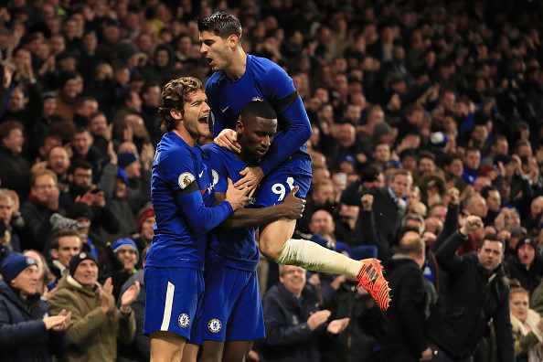 Thống kê thú vị về loạt trận vòng 14 Premier League